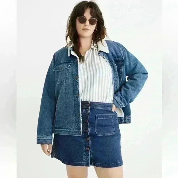 Madewell Denim A-Line Mini Skirt in Salisbury Wash: Patch Pocket Edition 12 - Picture 1 of 9